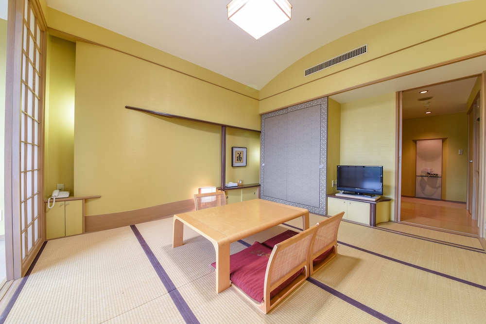 Japanese Style Room With Private Bathroom, Non Smoking