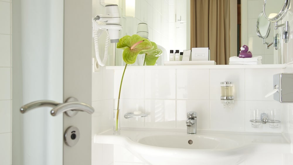 Standard Room, River View - Photo 7