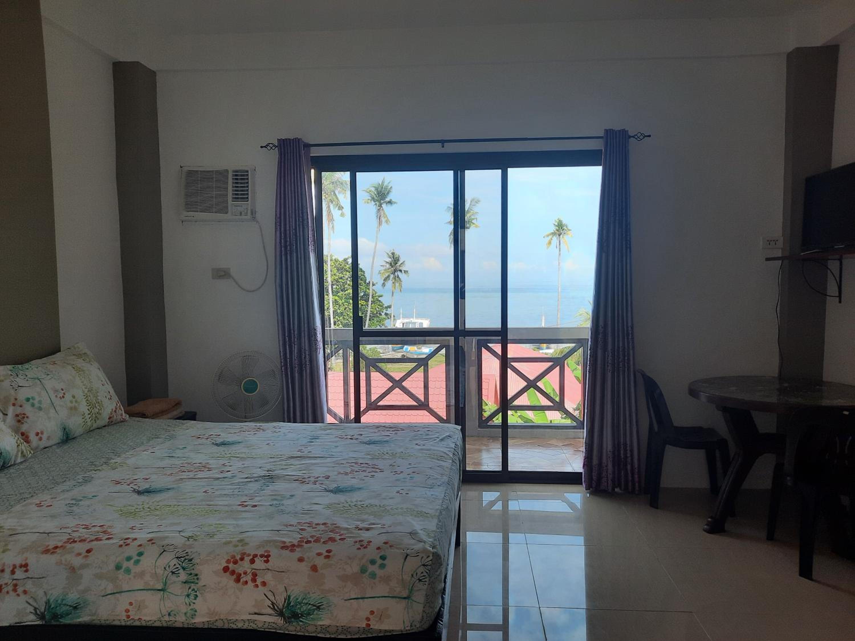 Double Room with Sea View - Photo 5