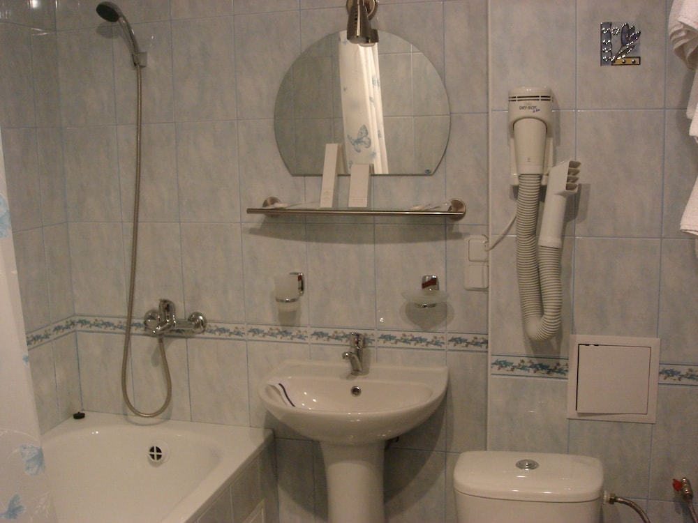 Suite, Private Bathroom