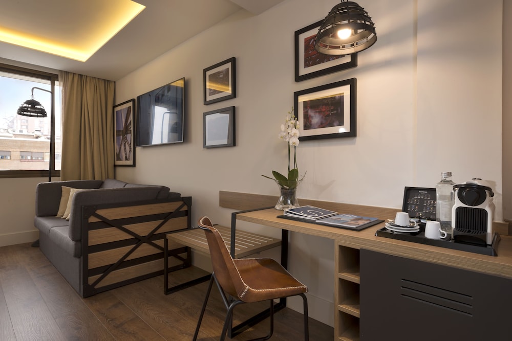 Superior Deluxe Room Single Use