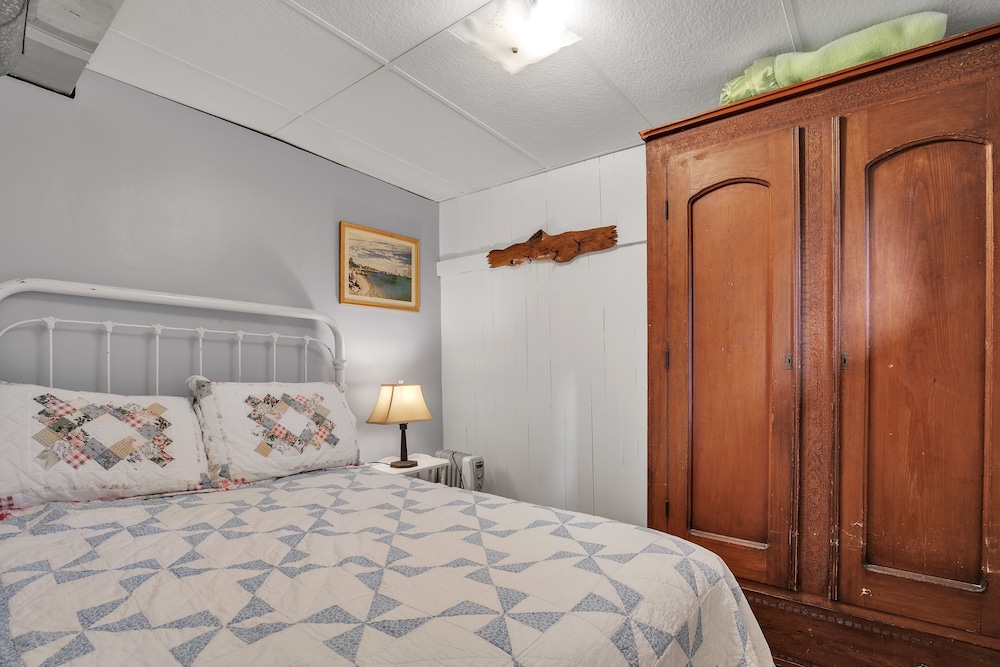 Cabin, 2 Bedrooms photo 1