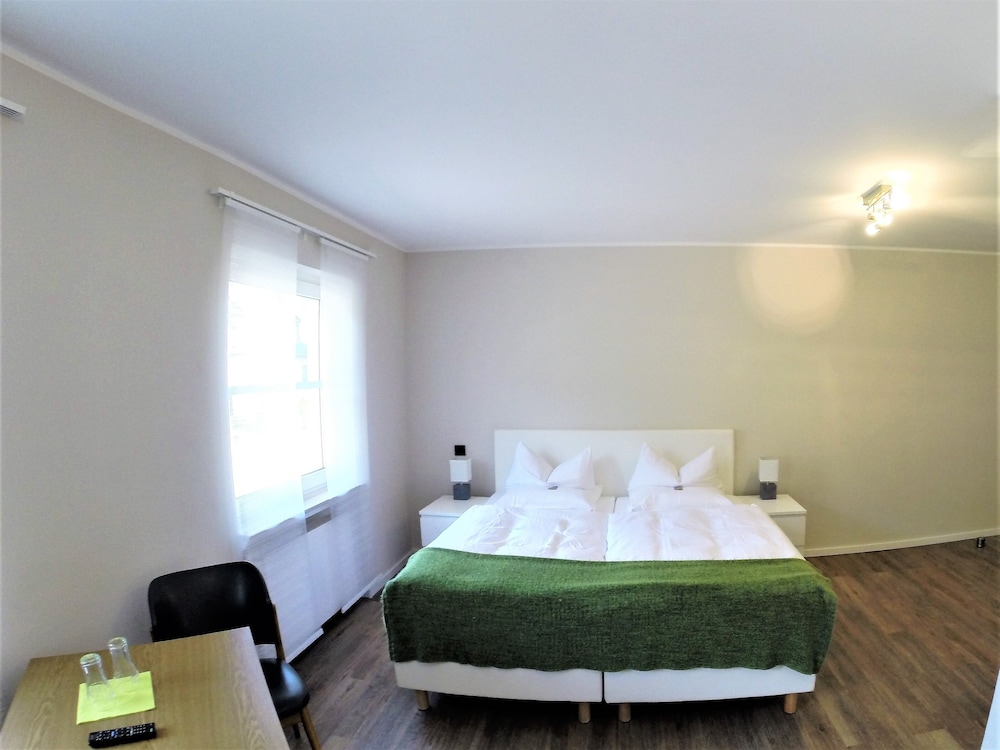 Comfort Double Room, Private Bathroom photo 2