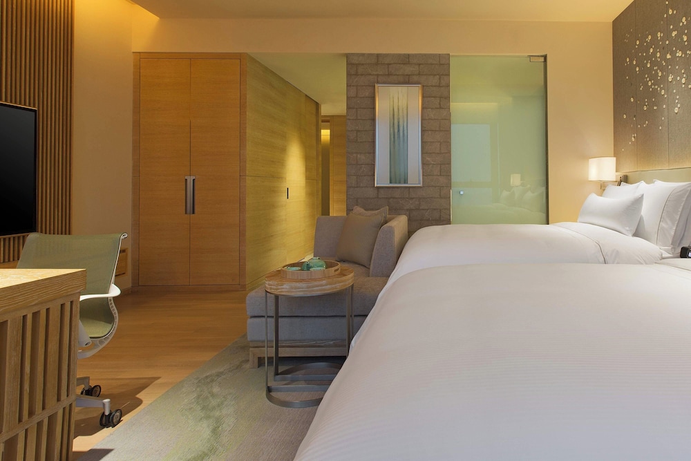 Deluxe Room, 2 Twin Beds (View)
