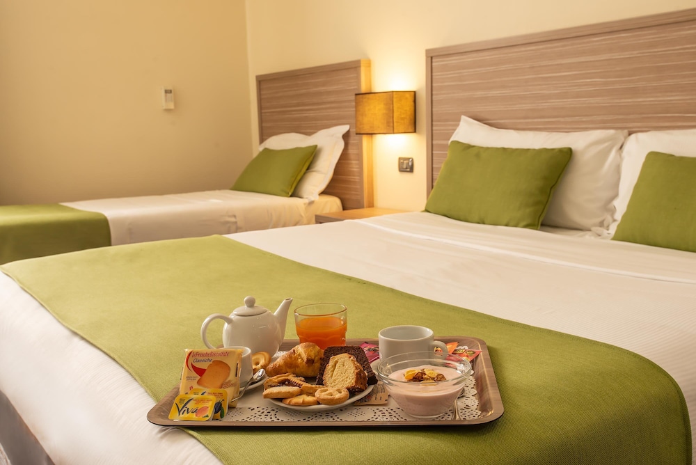 Superior Triple Room photo 2