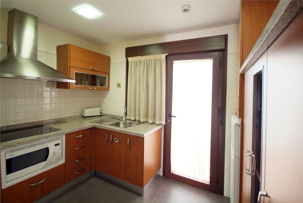 Apartment, 2 Bedrooms (For 2 adults and 1 child up to 12) - Photo 6
