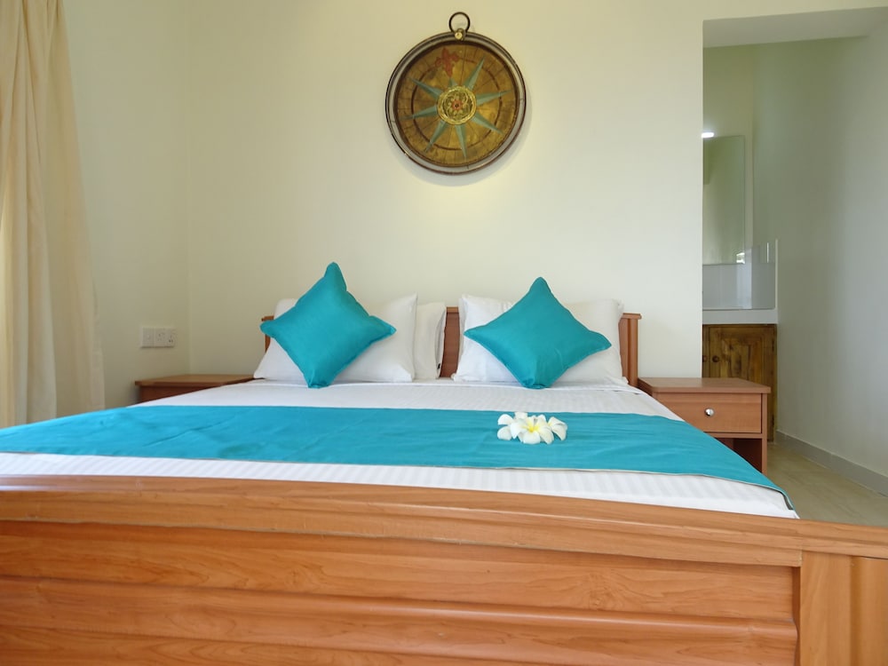 Double Room, Mountain View, Poolside photo 2