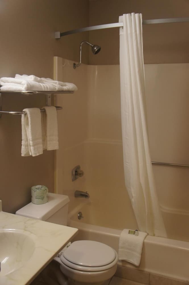 2 Queen Beds, Accessible, Non Smoking - Photo 5