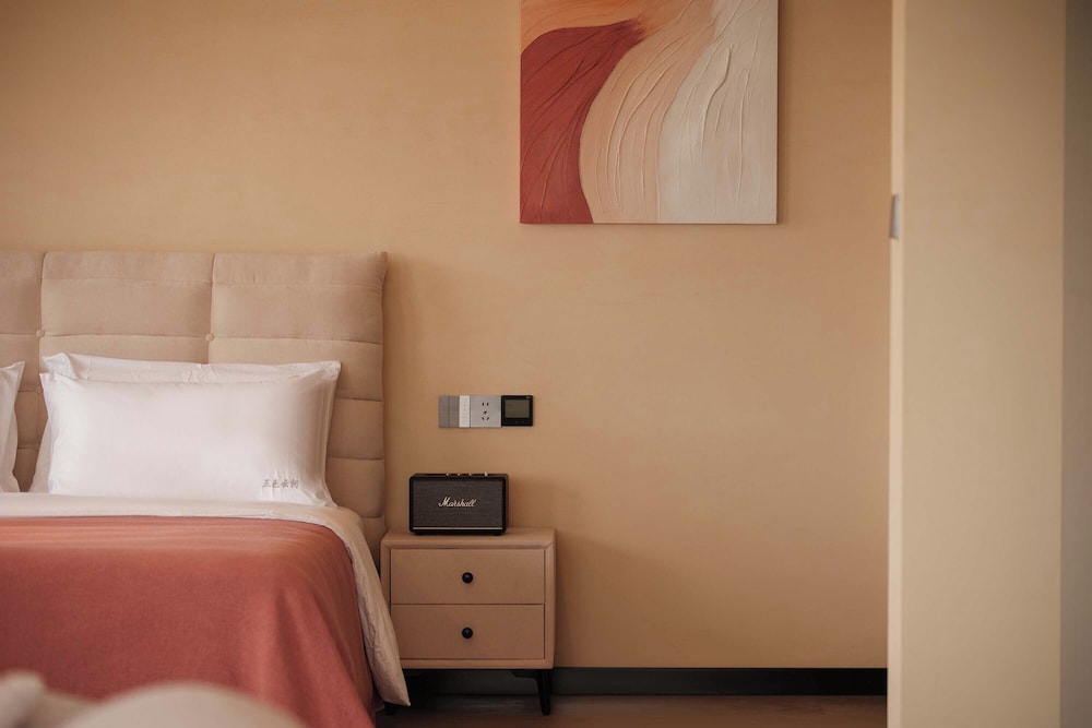 Luxury Double Room, Patio, City View