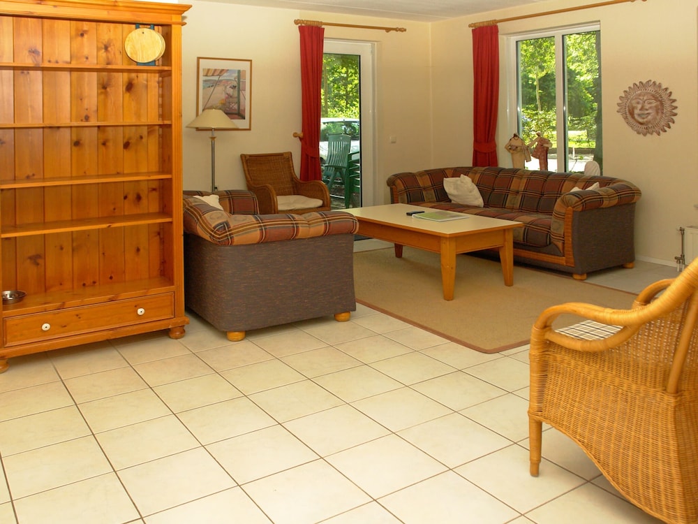 Premium House, 3 Bedrooms photo 1