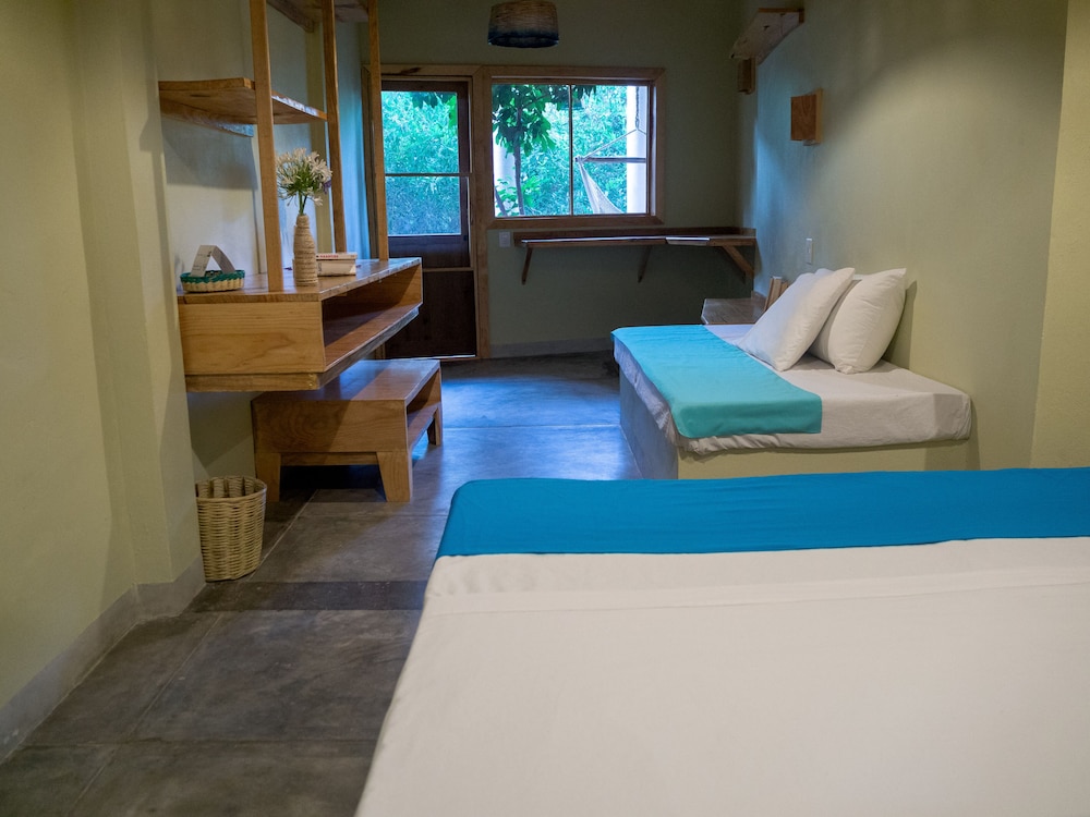 Comfort Triple Room, Garden View photo 1