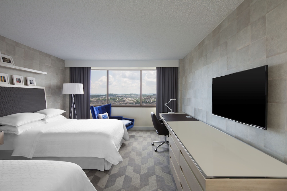 Premier Room, 2 Double Beds - Photo 2