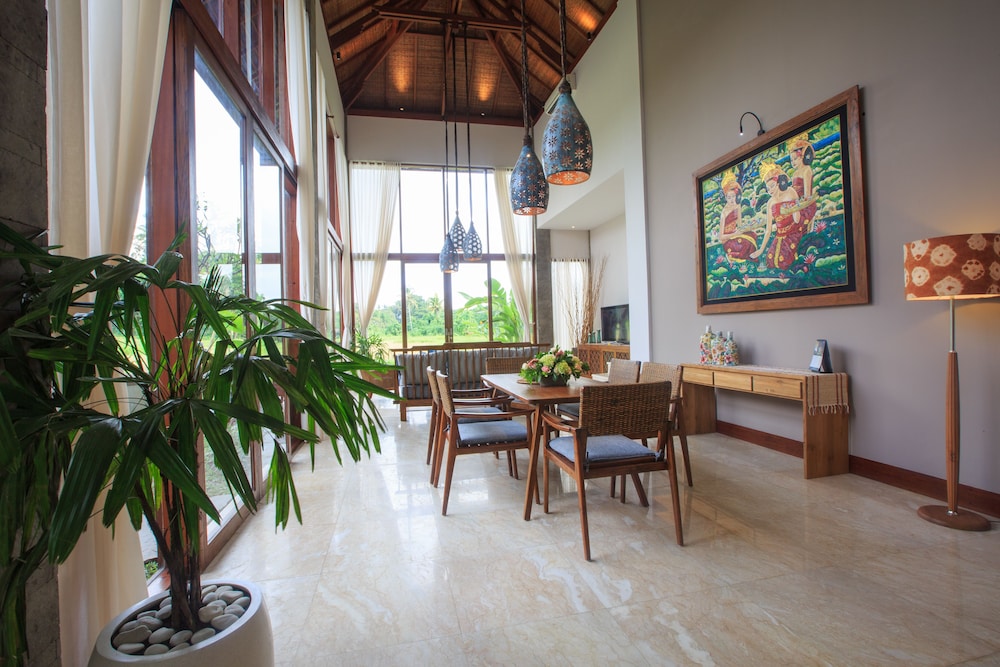 Two-Bedrooms Infinity Lap Pool Villa - Photo 6