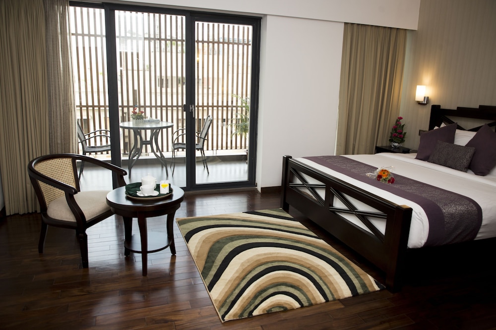 Superior Suite - Photo 2