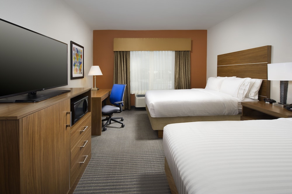 Suite, Multiple Beds photo 2