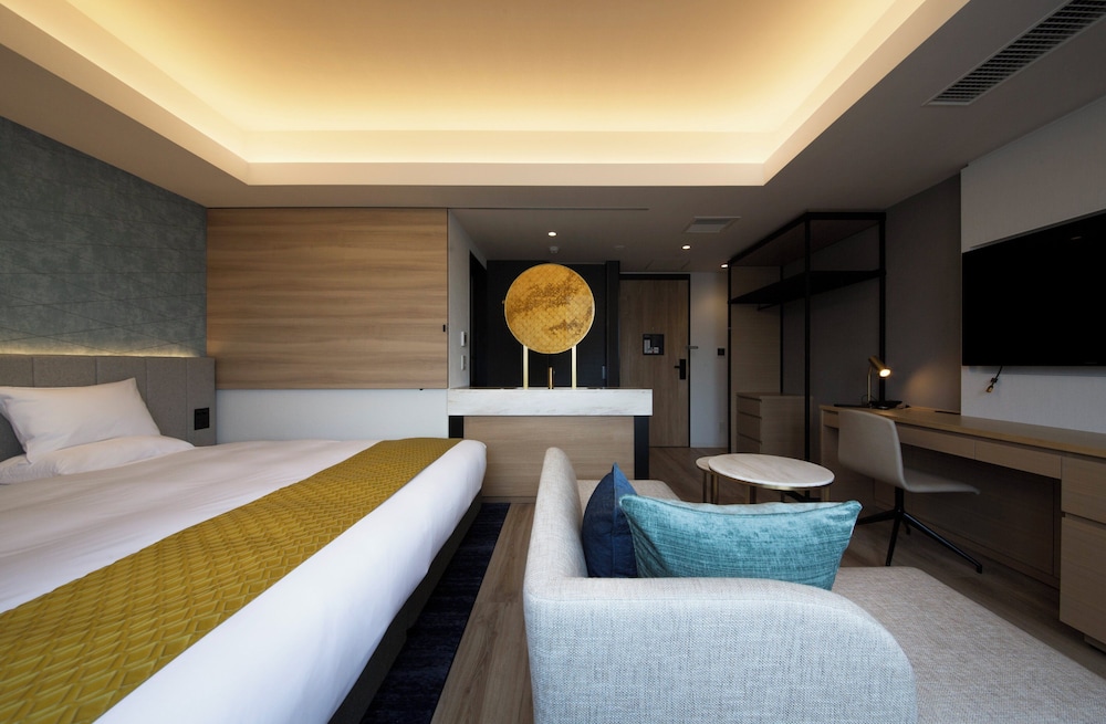 [Advance Card Payment Only] Deluxe Super King Room, Non Smoking - Photo 1