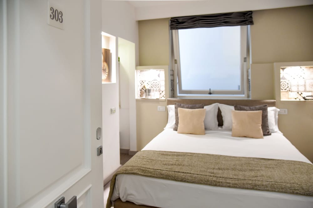 Junior Suite, City View