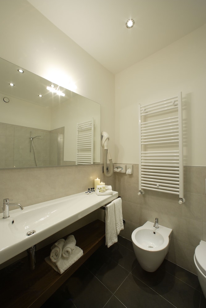 Superior Double Room Single Use, Non Smoking - Photo 11