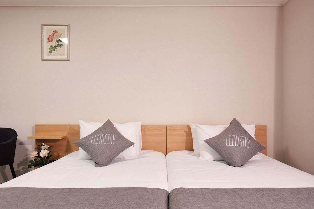 Deluxe Twin Room - Photo 3