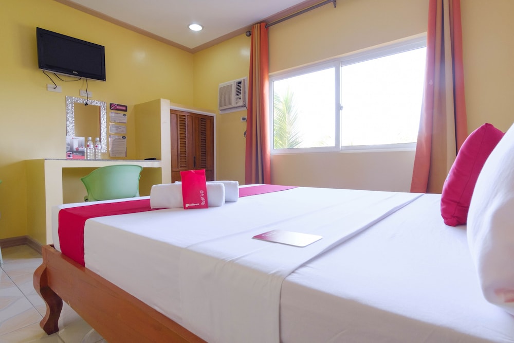 Double Room (Reddoorz) - Photo 2