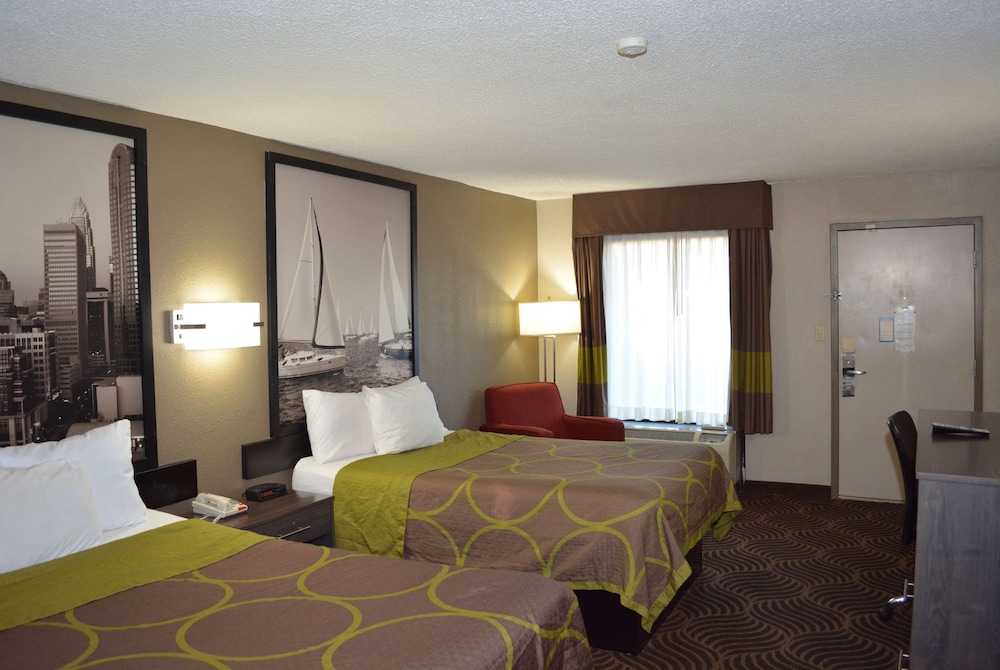 Room, 2 Queen Beds, Accessible, Non Smoking photo 1