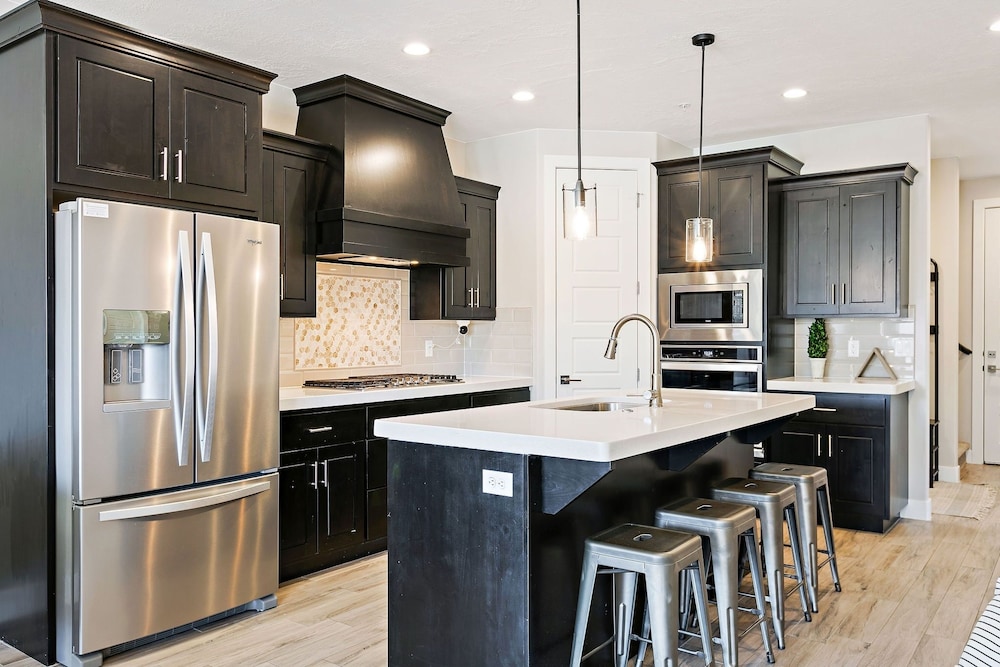 Townhome, 6 Bedrooms