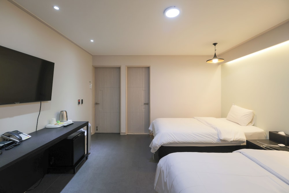 Family Twin Room photo 1
