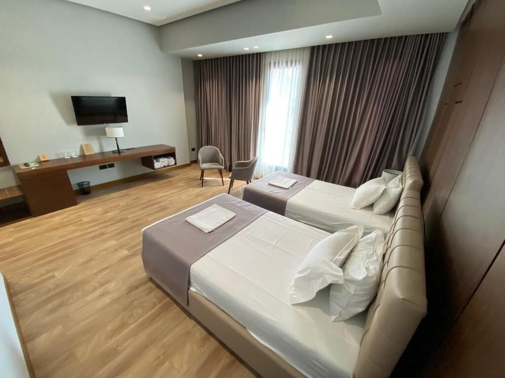 Deluxe Twin Room photo 2