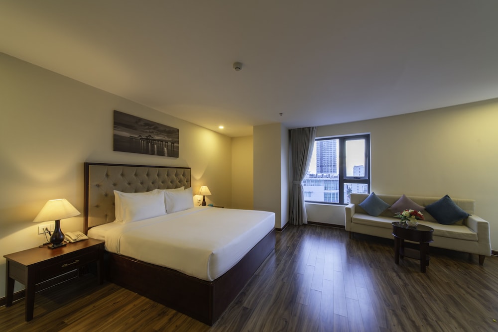 Senior Deluxe Room - Photo 6