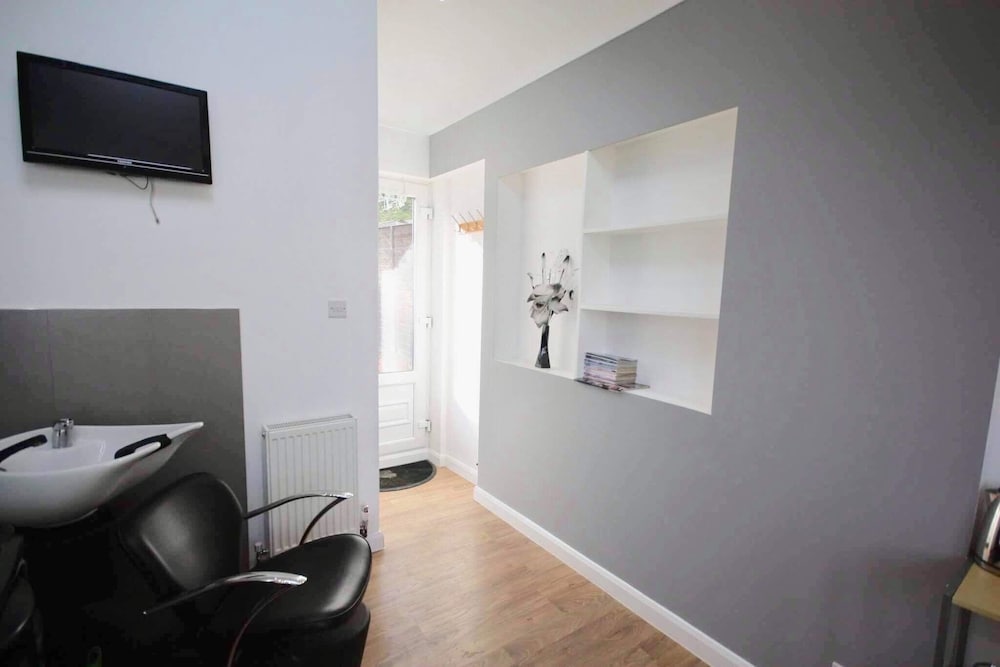 Luxury House photo 2