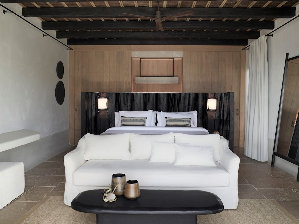 Kalesma Suite with Private Pool - Photo 9