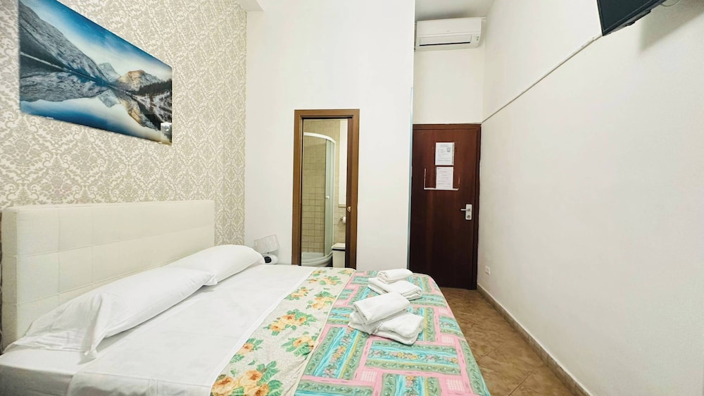 Deluxe Triple Room photo 2