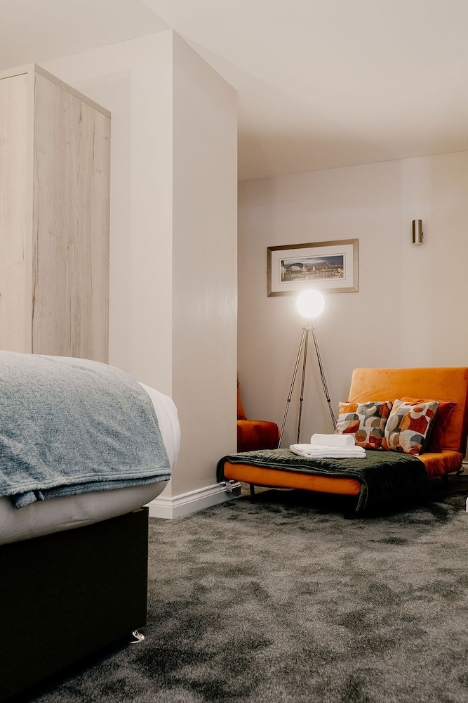 Family Room, 1 King Bed with Sofa bed photo 3