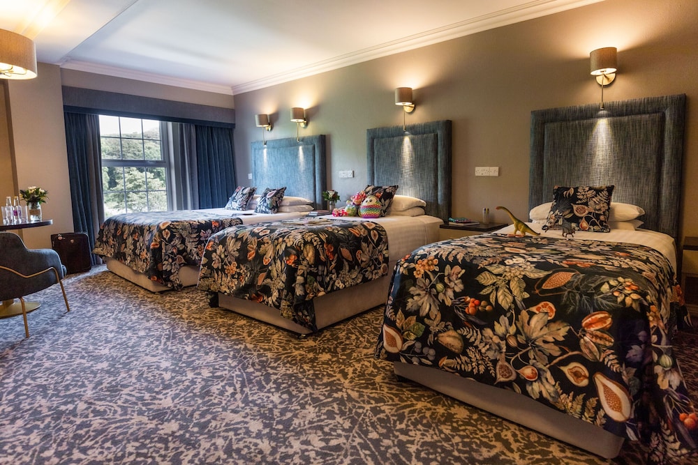 Basic Triple Room, Multiple Beds photo 1