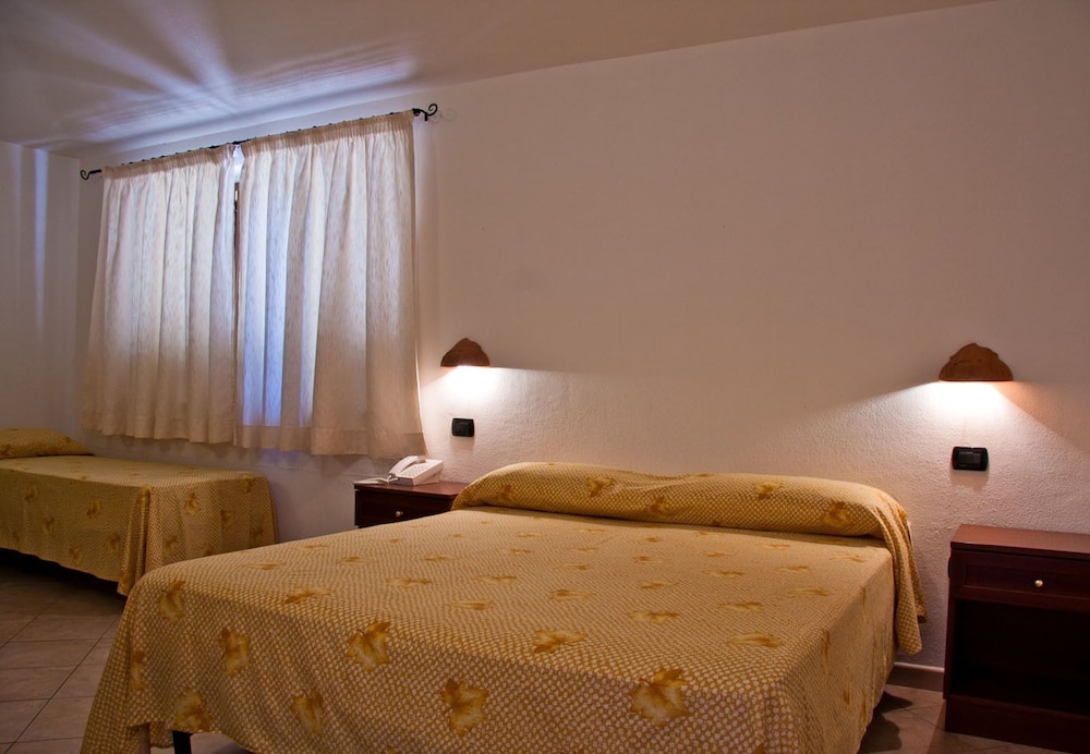 Quadruple Room photo 2