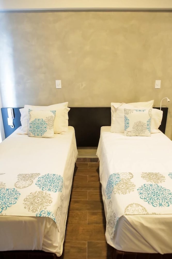 Standard Twin Room, City View