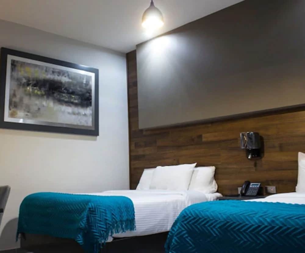 Basic Double Room, 2 Double Beds