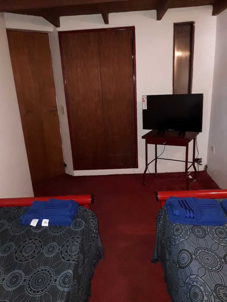Economy Room, 2 Twin Beds, Non Smoking, City View photo 2