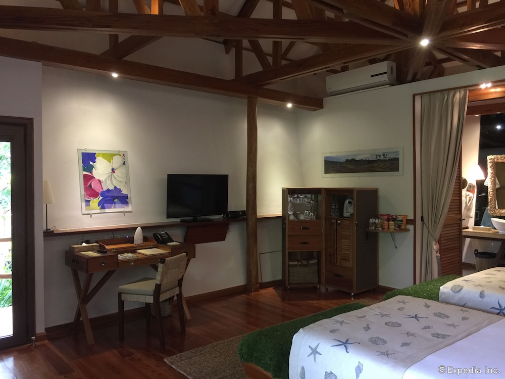 Luxury Villa, 1 Bedroom, Garden Area photo 3