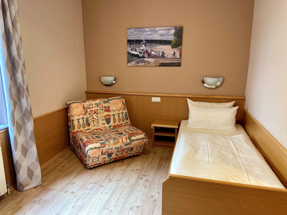 Standard Single Room photo 3
