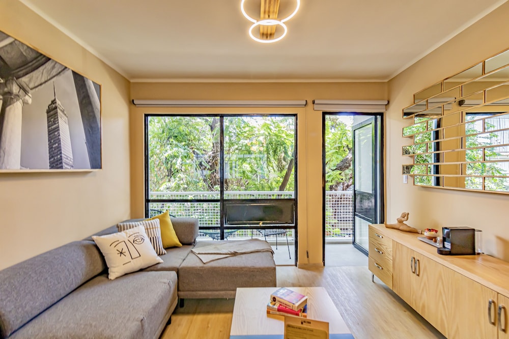 Design Apartment, 2 Bedrooms, Non Smoking, Balcony, photo 6