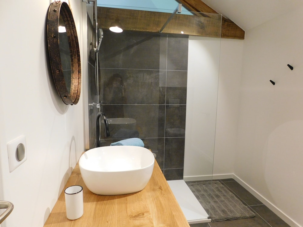 Signature Suite, Private Bathroom, Garden View (5) - Photo 5