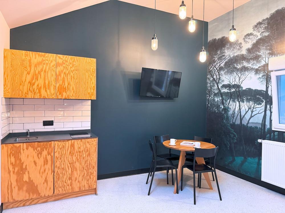 Cozy kitchen for all your culinary adventures!