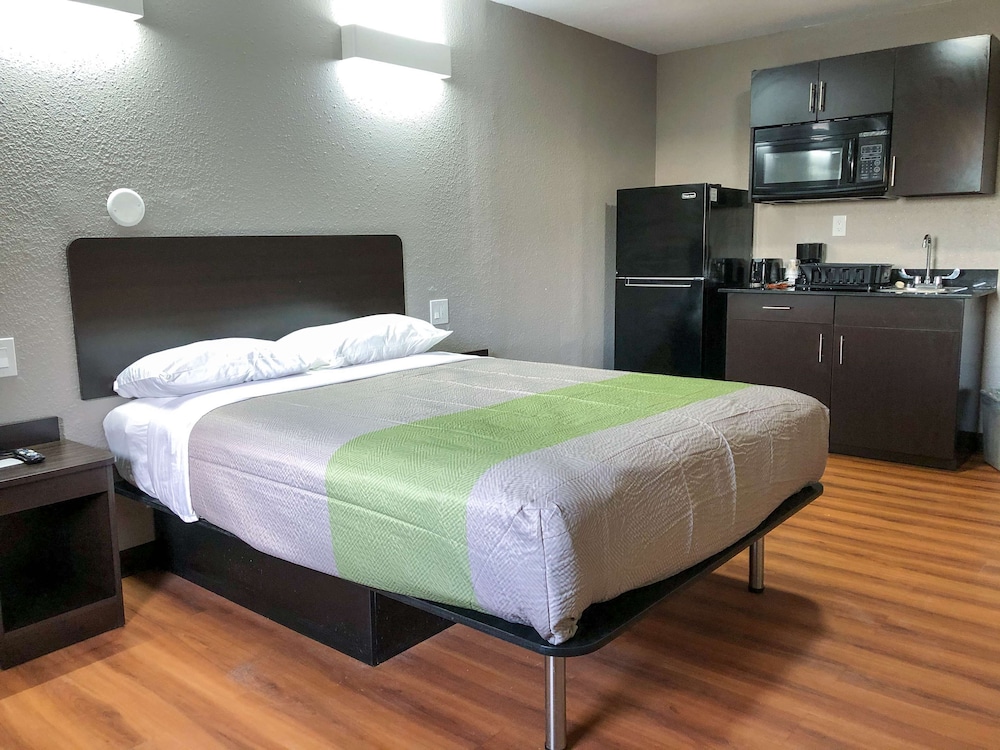 Deluxe Room, 2 Queen Beds, Accessible, Non Smoking - Photo 1