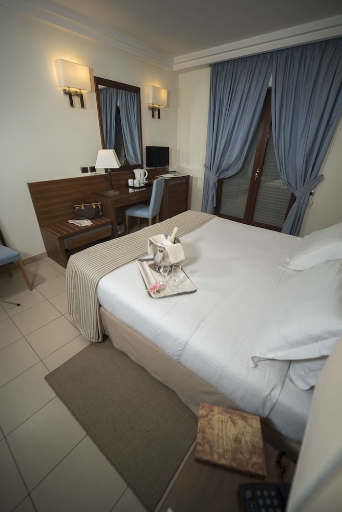 Standard Room - Photo 3