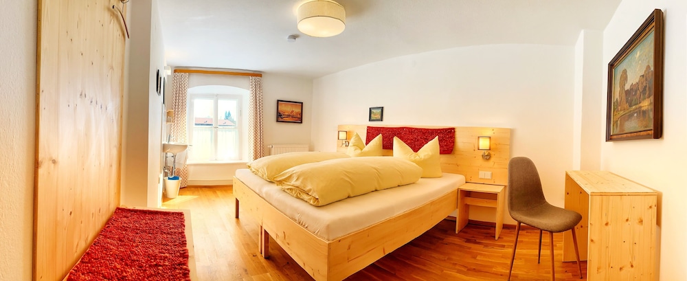Standard Double or Twin Room, Private Bathroom photo 1