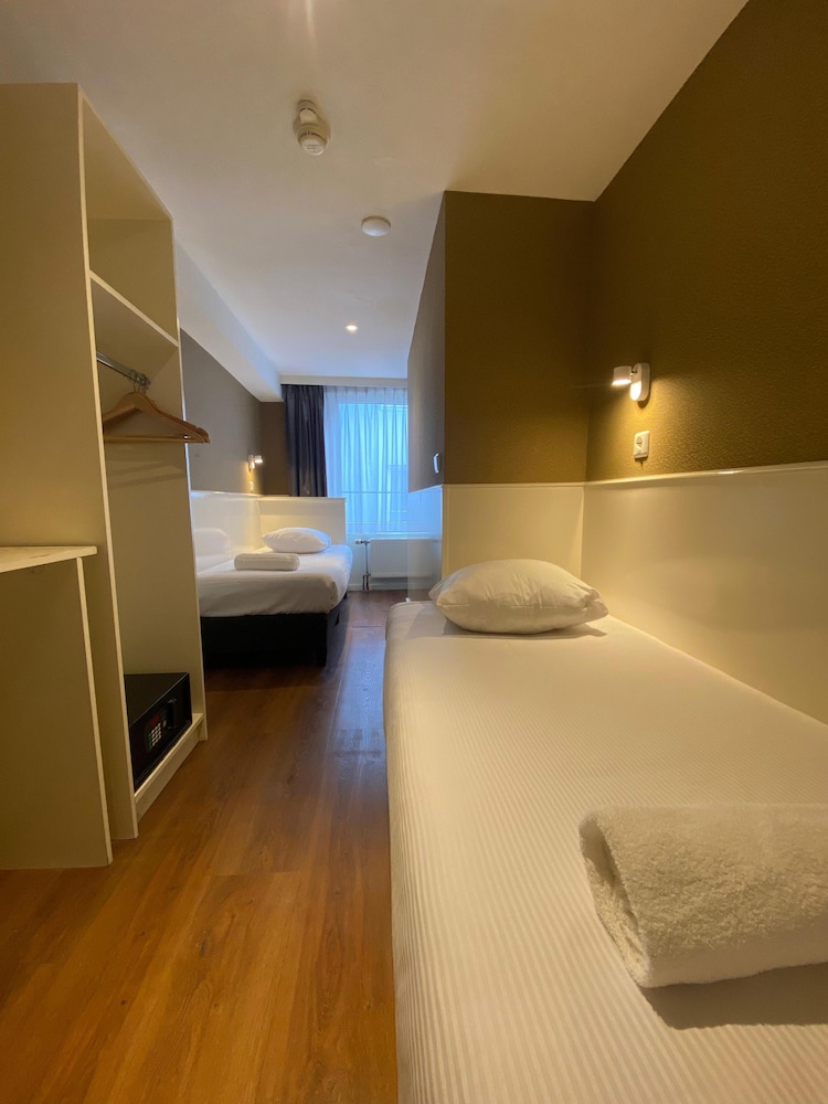 Economy Room photo 1