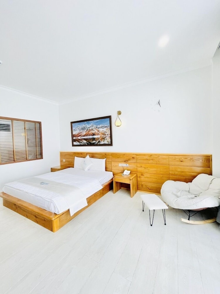 Luxury Double Room, City View