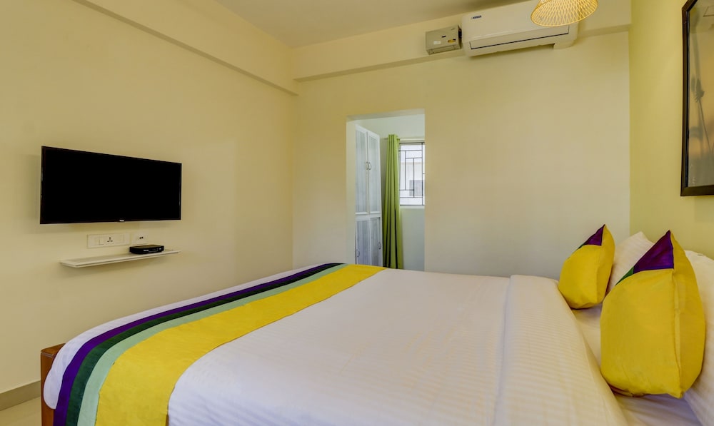Deluxe Room - Photo 6