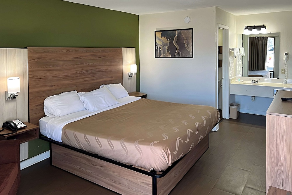 Room, 1 King Bed, Accessible, Non Smoking